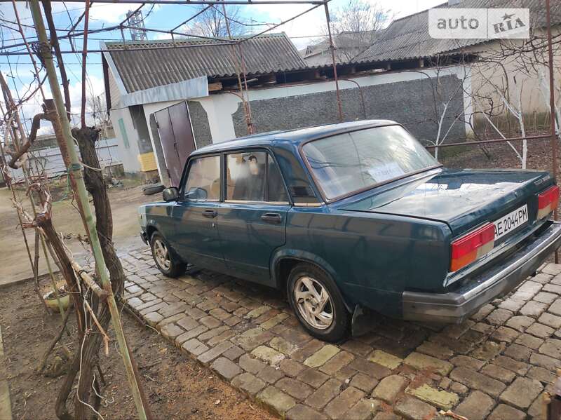 Седан ВАЗ / Lada 2107 2005 в Кривом Роге