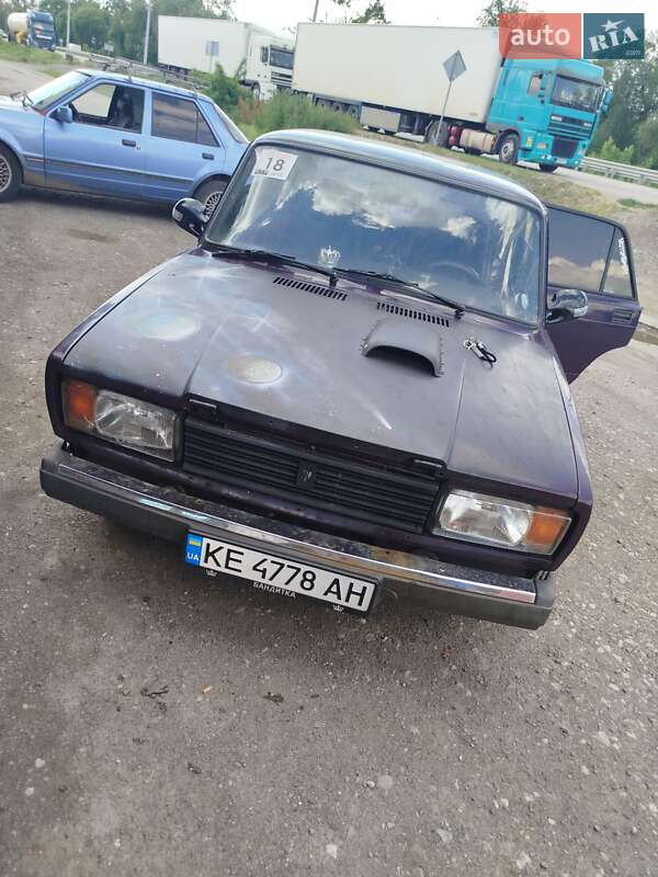 Седан ВАЗ / Lada 2107 1998 в Кривому Розі фото 5 Седан ВАЗ / Lada 2107 1998 в Кривому Розі