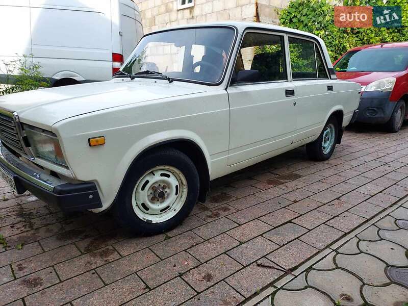 Седан ВАЗ / Lada 2107 1991 в Бердичеве