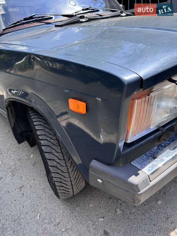 Седан ВАЗ / Lada 2107 2004 в Одессе