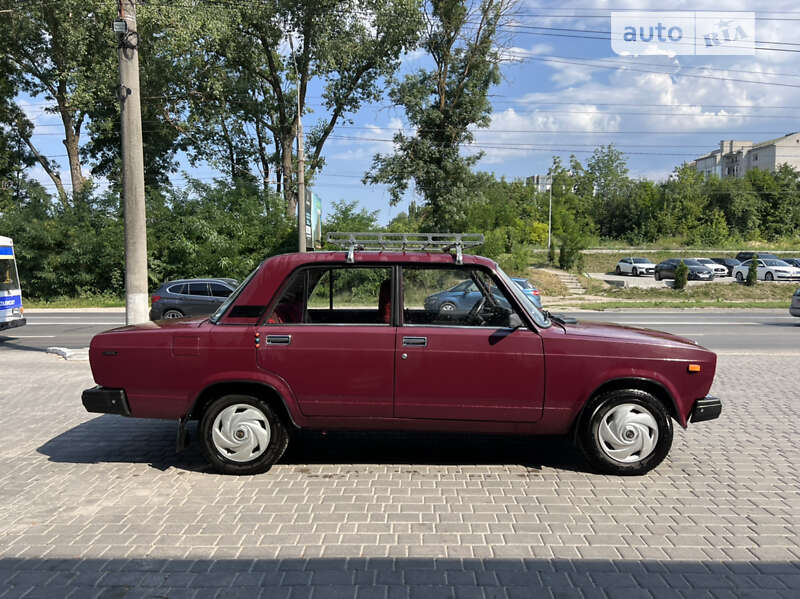 Седан ВАЗ / Lada 2107 2004 в Тернополі