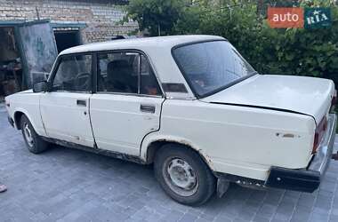 Седан ВАЗ / Lada 2107 1985 в Золочеве