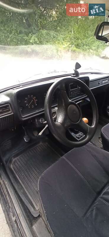 Седан ВАЗ / Lada 2107 1993 в Запорожье