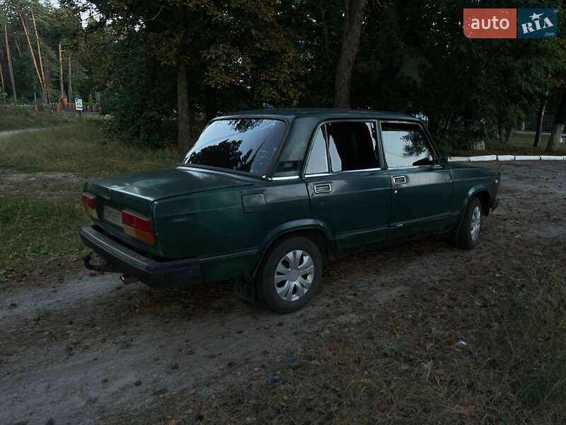 Седан ВАЗ / Lada 2107 1998 в Лебедине