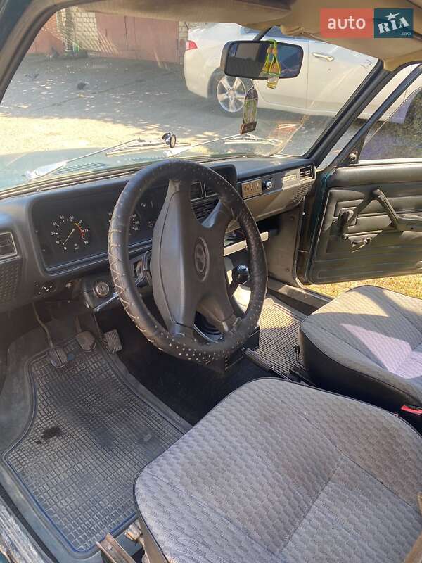 Седан ВАЗ / Lada 2107 2004 в Харкові
