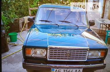 Седан ВАЗ / Lada 2107 2004 в Кривом Роге