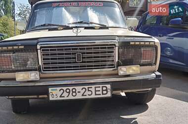 Седан ВАЗ / Lada 2107 1987 в Киеве