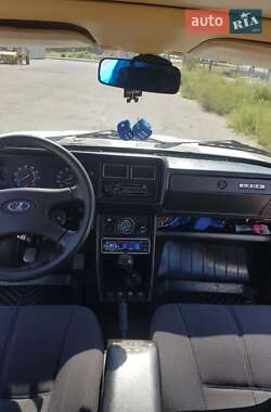 Седан ВАЗ 2107 2002 в 