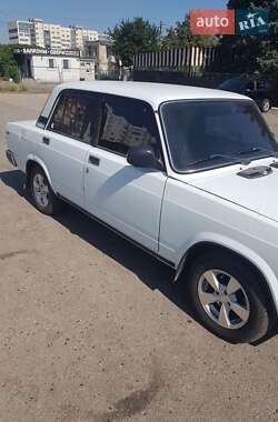 Седан ВАЗ 2107 2002 в 
