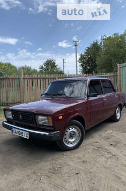 Седан ВАЗ / Lada 2107 2008 в Черкасах