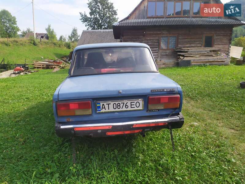 Седан ВАЗ / Lada 2107 2005 в Надворной
