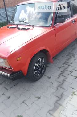 Седан ВАЗ / Lada 2107 1984 в Чернівцях