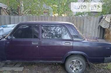 Седан ВАЗ / Lada 2107 2005 в Шостке