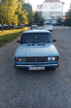 Седан ВАЗ / Lada 2107 1990 в Чернівцях