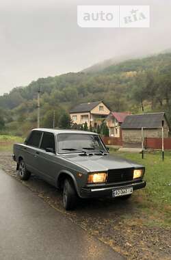 Седан ВАЗ / Lada 2107 2011 в Тячеві