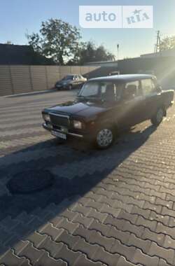 Седан ВАЗ / Lada 2107 2005 в Узине