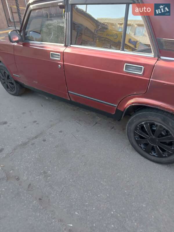 Седан ВАЗ / Lada 2107 1996 в Кролевці