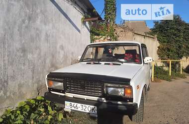 Седан ВАЗ / Lada 2107 2003 в Измаиле