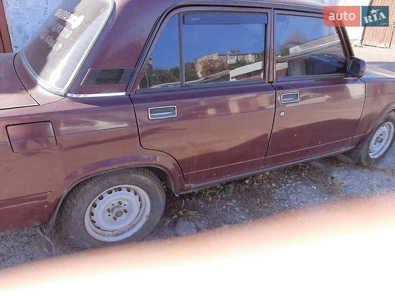 Седан ВАЗ / Lada 2107 2006 в 