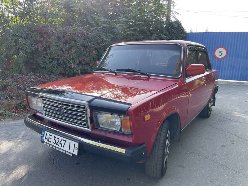 Седан ВАЗ / Lada 2107 1989 в Днепре