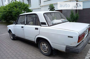 Седан ВАЗ / Lada 2107 2002 в Рівному