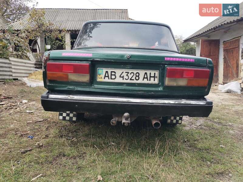 Седан ВАЗ / Lada 2107 2002 в Песчанке