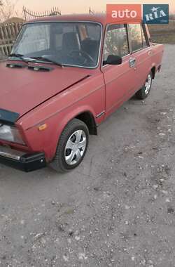 Седан ВАЗ / Lada 2107 1996 в Почаеве