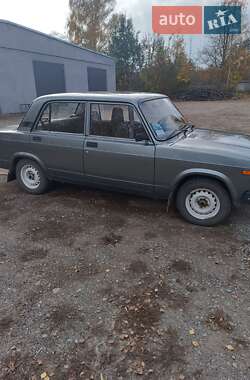 Седан ВАЗ / Lada 2107 2010 в Теребовле