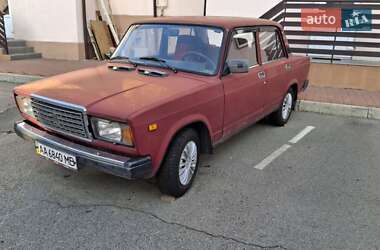 Седан ВАЗ / Lada 2107 2005 в Святопетрівське