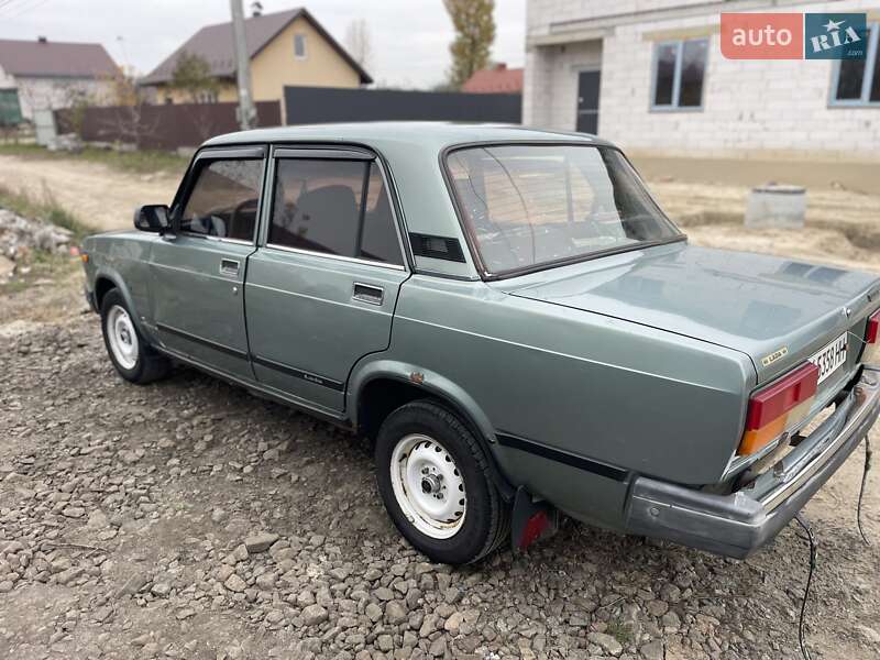 Седан ВАЗ / Lada 2107 2007 в Києві