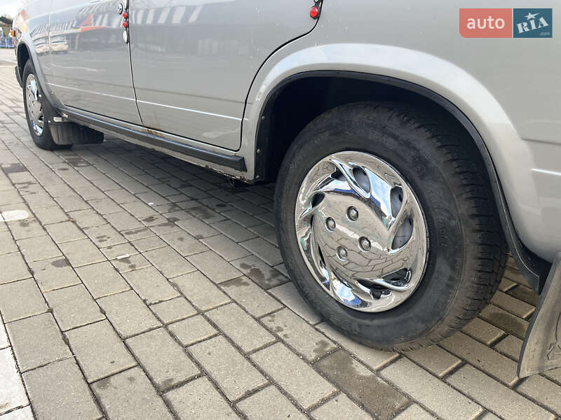 Седан ВАЗ / Lada 2107 2007 в Староконстантинове