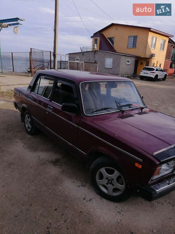 Седан ВАЗ / Lada 2107 2004 в Южному фото 4 Седан ВАЗ / Lada 2107 2004 в Южному