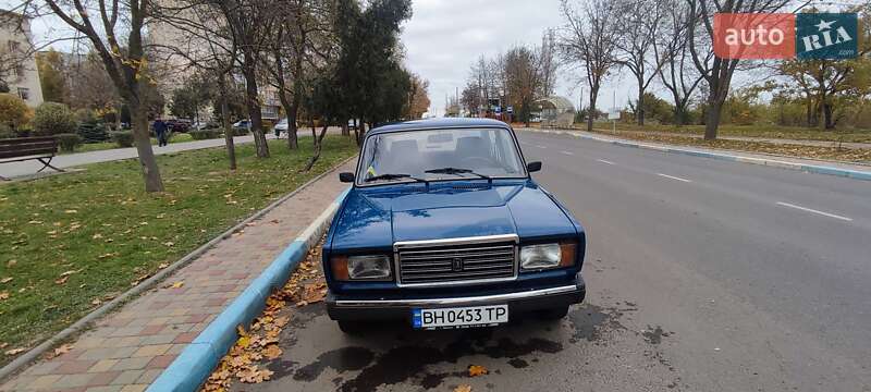 Седан ВАЗ / Lada 2107 2004 в Южном