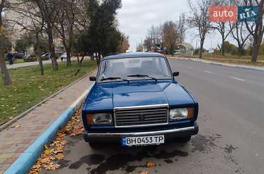 Седан ВАЗ 2107 2004 в 