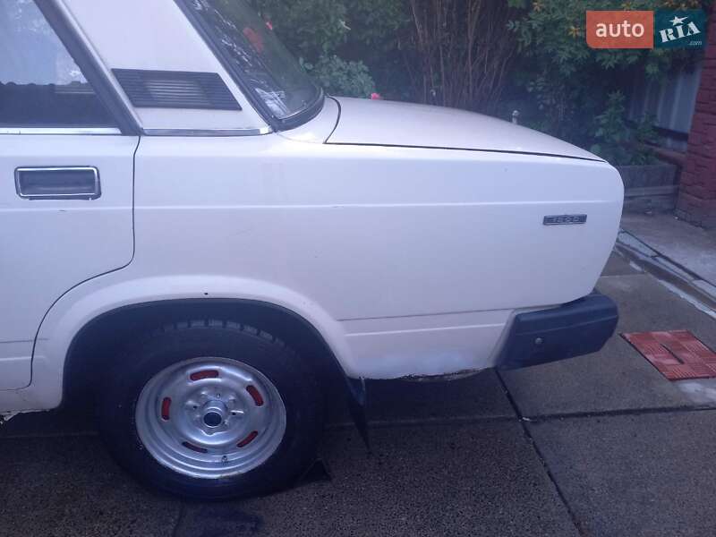 Седан ВАЗ / Lada 2107 1995 в Вінниці