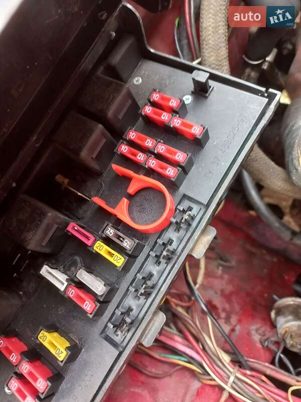 Седан ВАЗ / Lada 2107 1985 в Желтых Водах