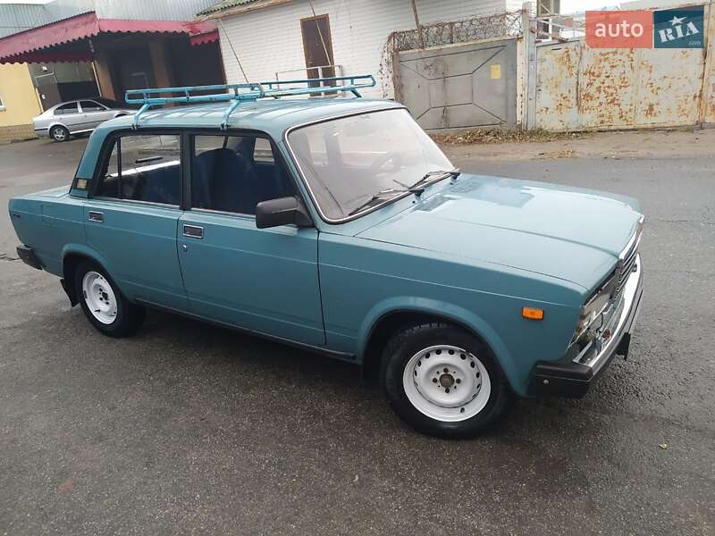 Седан ВАЗ / Lada 2107 2004 в Кропивницком