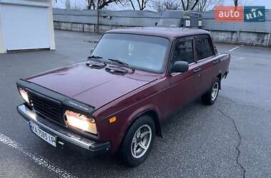 Седан ВАЗ / Lada 2107 1996 в Києві