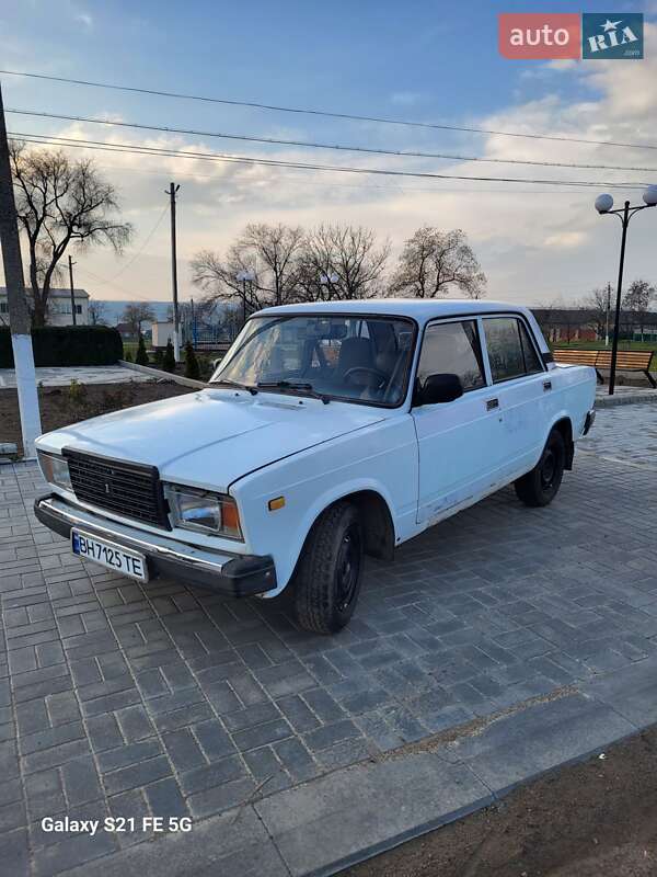 Седан ВАЗ / Lada 2107 2006 в Болграді фото 2 Седан ВАЗ / Lada 2107 2006 в Болграді