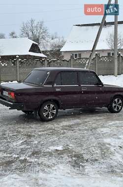 Седан ВАЗ / Lada 2107 2006 в Надвірній