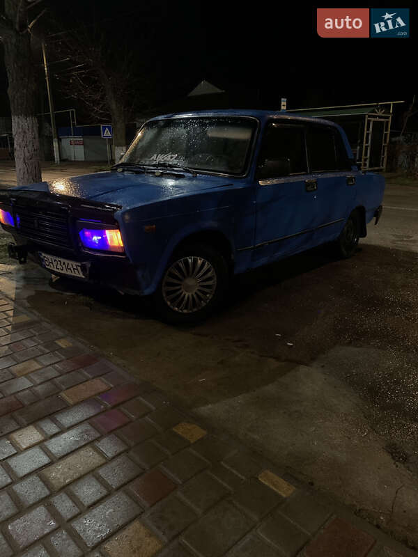 Седан ВАЗ / Lada 2107 1990 в Овідіополі