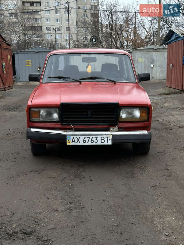 Седан ВАЗ / Lada 2107 1985 в Харькове
