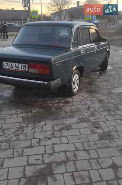 Седан ВАЗ / Lada 2107 2002 в Бережанах