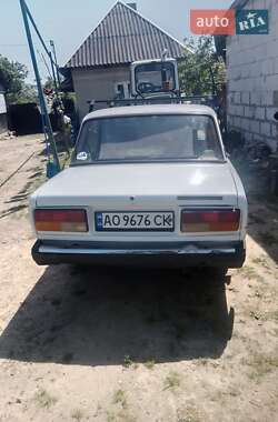 Седан ВАЗ / Lada 2107 2004 в Ужгороде