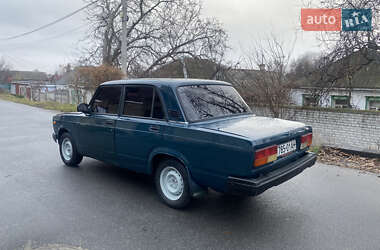 Седан ВАЗ / Lada 2107 1985 в Днепре