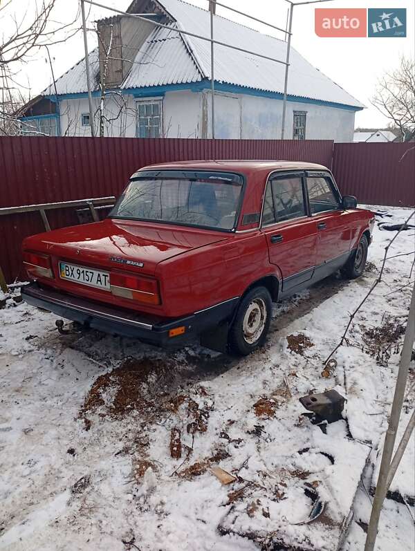 Седан ВАЗ / Lada 2107 1991 в Шепетівці