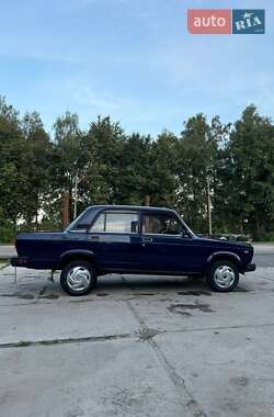 Седан ВАЗ / Lada 2107 2006 в Хмільнику