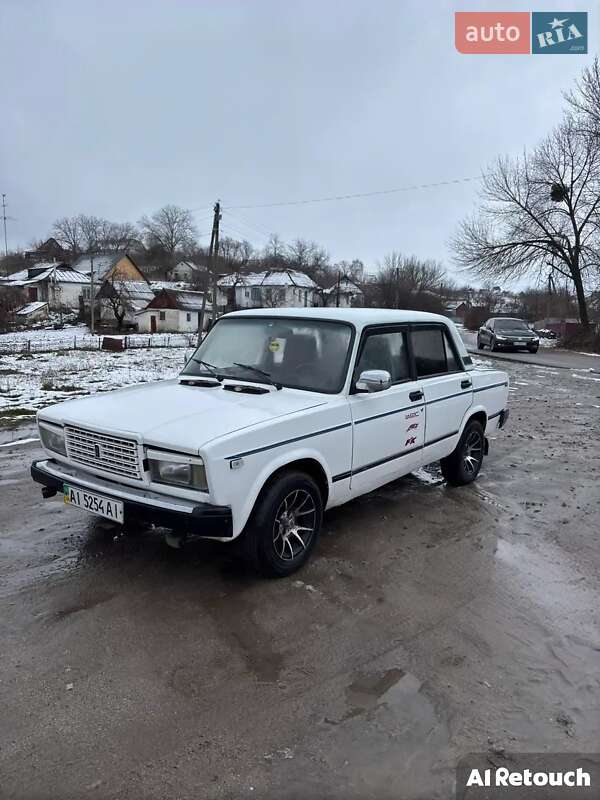 Седан ВАЗ / Lada 2107 2001 в Вінниці