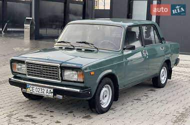 Седан ВАЗ / Lada 2107 2004 в Чернівцях