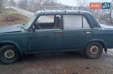 Седан ВАЗ / Lada 2107 2004 в Дніпрі